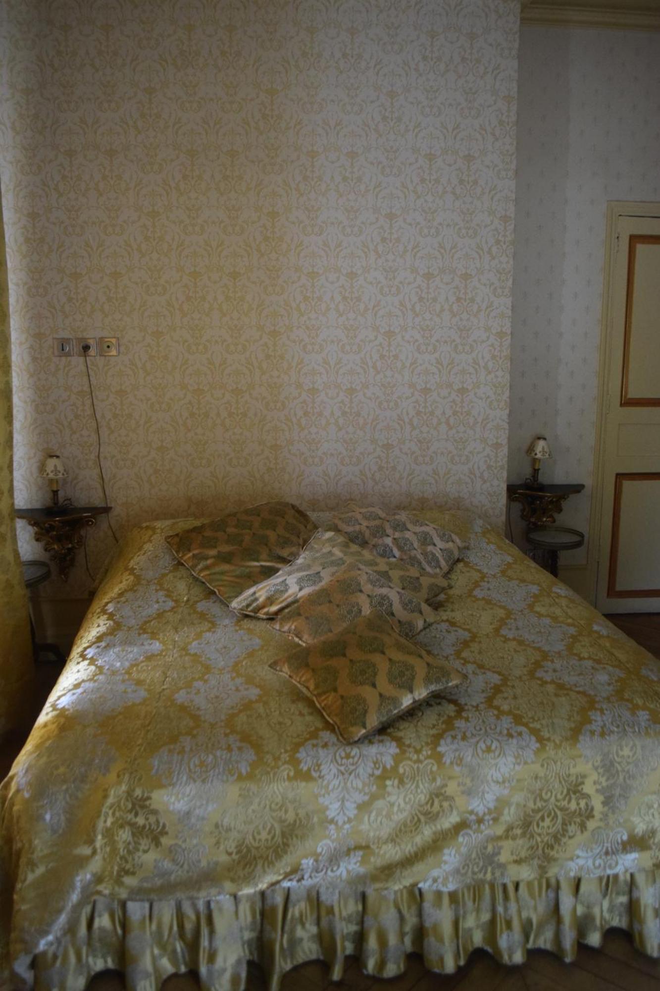 Lit En Loire Bed and Breakfast Saint-Cyr-sur-Loire Exteriör bild